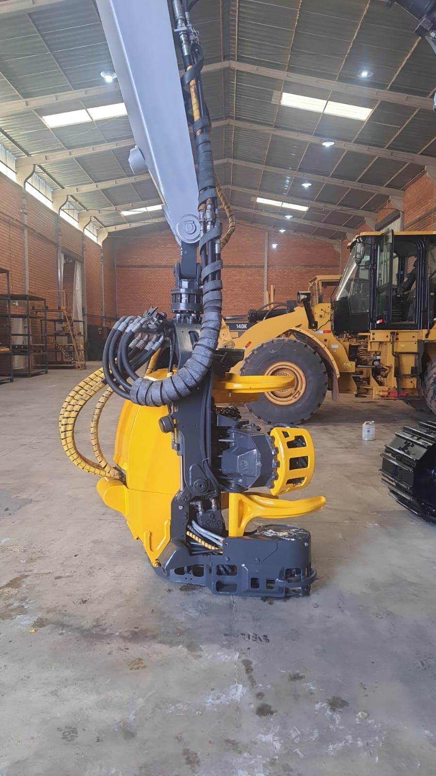 Caterpillar PTH20 — Cabeçote Ponsse H7